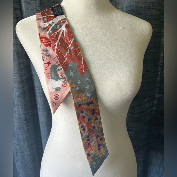 🔥SALE $259🔥NWOT RARE Auth.Hermés Sous le Charme d'Orphee Twilly Gris Acier/Rose* - Picture 2 of 4